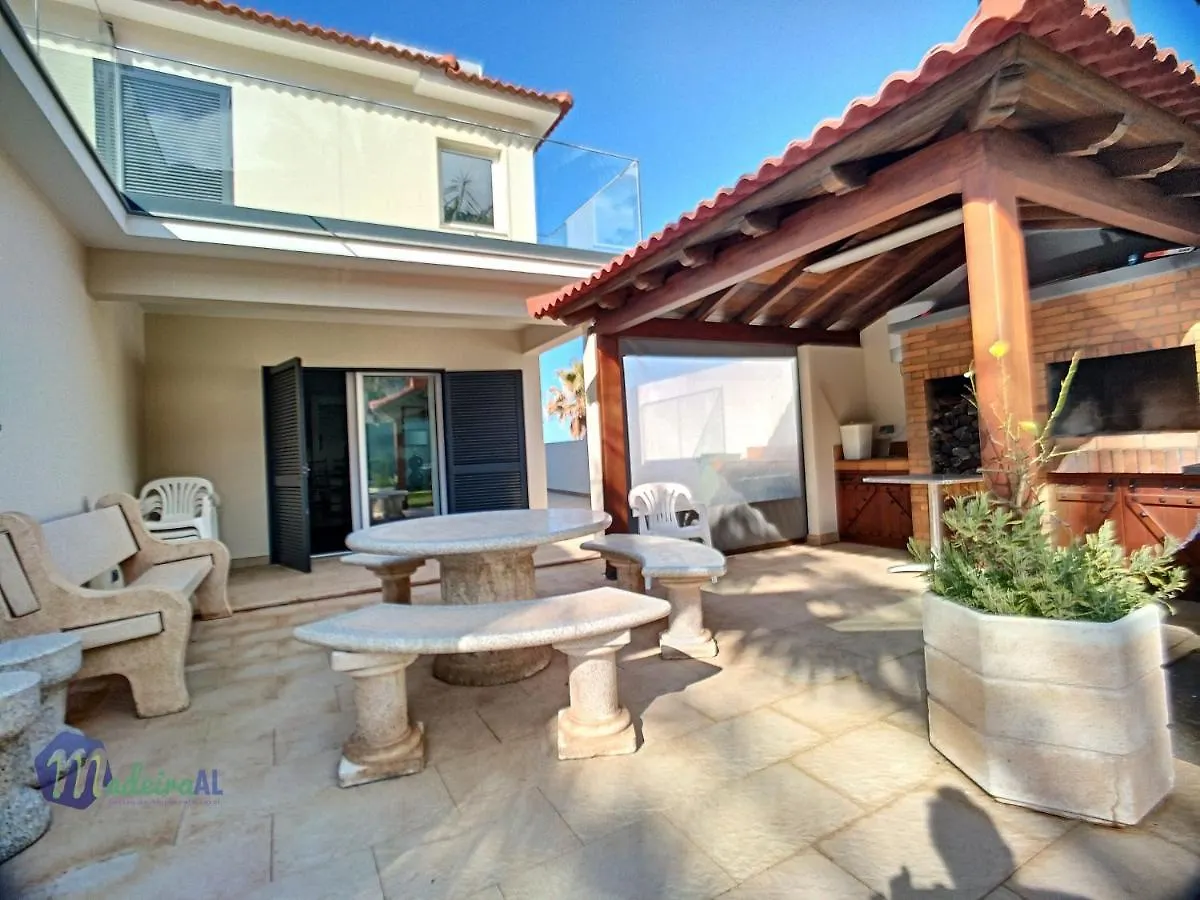 Pearls Beach Villa Porto Moniz