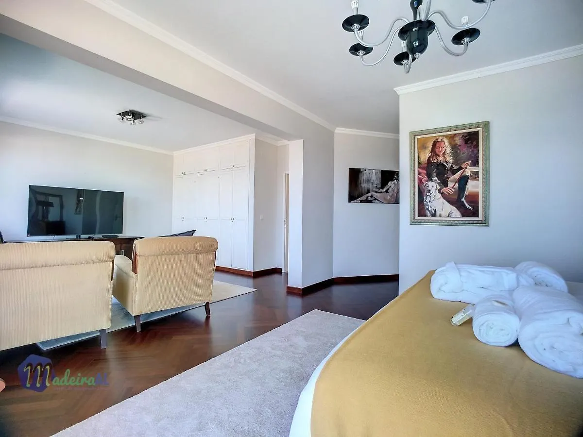 Pearls Beach Villa Porto Moniz Portugal