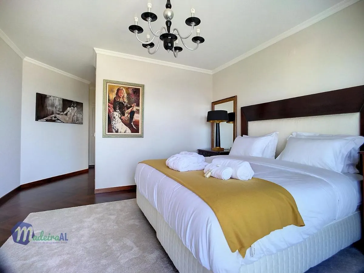 Pearls Beach Villa Porto Moniz 0*,  Portugal