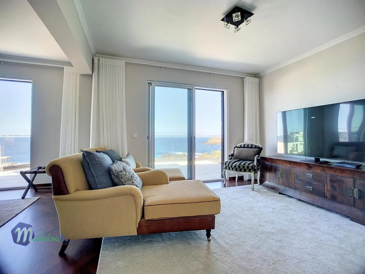 Pearls Beach Villa Porto Moniz Portugal